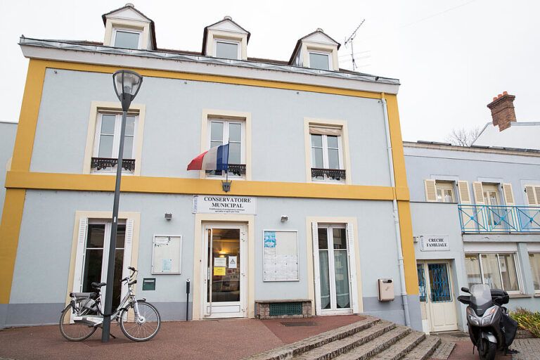 Conservatoire à rayonnement intercommunal Claude Debussy Conservatoire à rayonnement intercommunal Claude Debussy